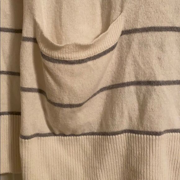 Gap Body Ivory & Grey Striped V Neck Hooded Pullover Sweater Size Large - Picture 4 of 8